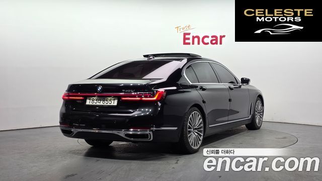 BMW Série 7 (G11) 740Li xDrive Design Pure Excellence 2022 — photo 2 sur 20