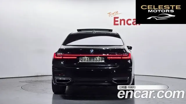 BMW Série 7 (G11) 740Li xDrive M Sport 2022 — photo 4 sur 26