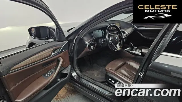 BMW Série 5 (G30) 530i Luxury Plus 2018 — photo 11 sur 20