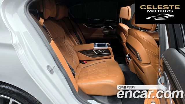 BMW Série 7 (G11) 740d xDrive Design Pure Excellence 2021 — photo 12 sur 20