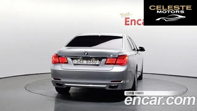BMW Série 7 (F01) 740i 2010 — photo 4 sur 20