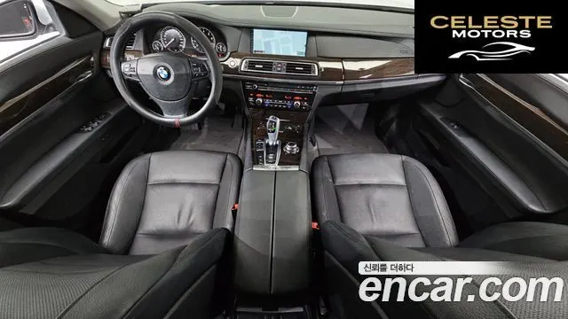 BMW Série 7 (F01) 740i 2010 — photo 7 sur 20