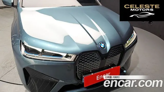 BMW iX xDrive50 Sport Plus 2022 — photo 5 sur 20