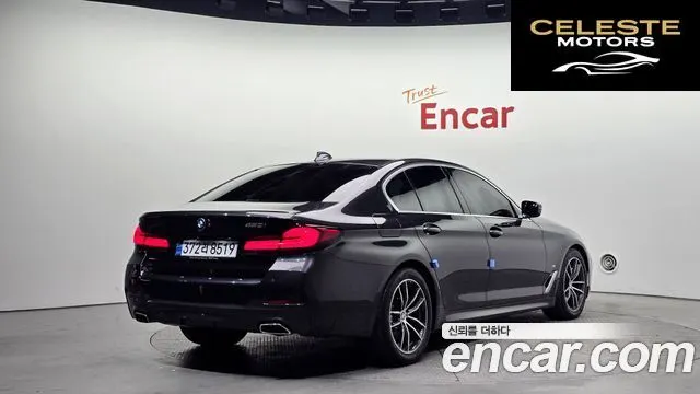 BMW Série 5 (G30) 520i M Sport 2022 — photo 2 sur 20