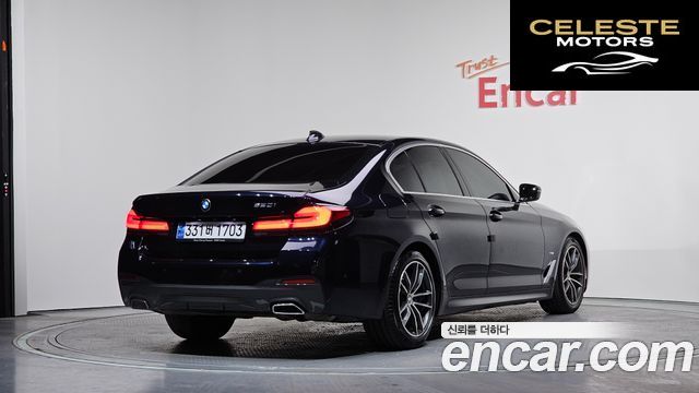 BMW Série 5 (G30) 520i M Sport 2022 — photo 2 sur 20