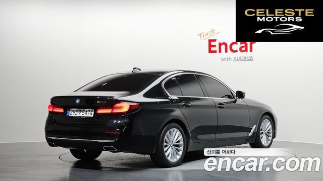 BMW Série 5 (G30) 520i Luxury 2023 — photo 2 sur 20
