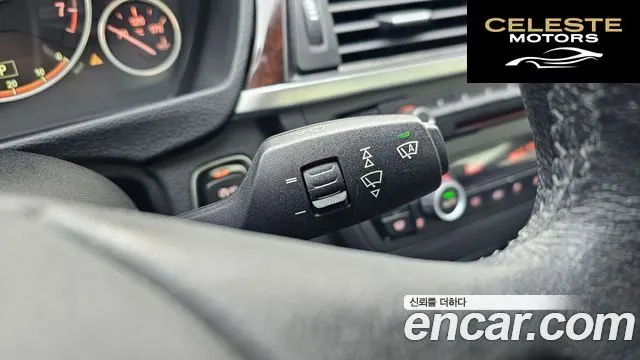 BMW Série 3 (F30) 328i 2013 — photo 18 sur 20