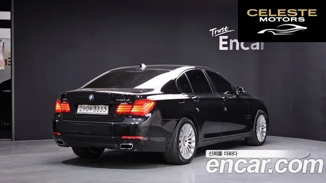 BMW Série 7 (F01) 740d xDrive 2013 — photo 1 sur 20