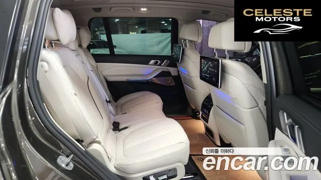 BMW X7 (G07) xDrive 40i Design Pure Excellence 7 places 2022 — photo 10 sur 26