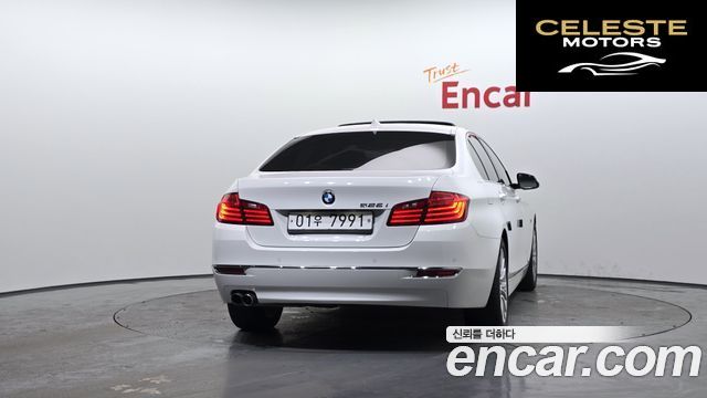 BMW Série 5 (F10) 528i Luxury Plus 2015 — photo 4 sur 26