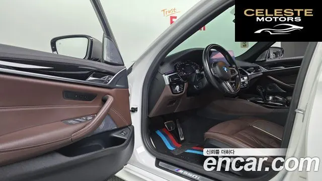 BMW Série 5 (G30) M550i xDrive 2022 — photo 13 sur 20