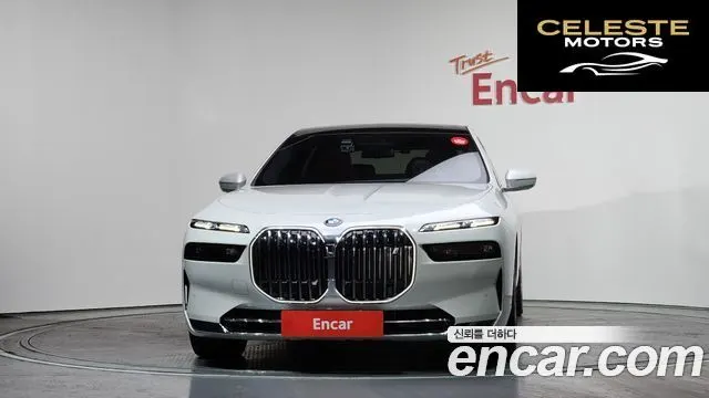 BMW i7 (G70) xDrive 60 Design Pure Excellence 2023 — photo 3 sur 20