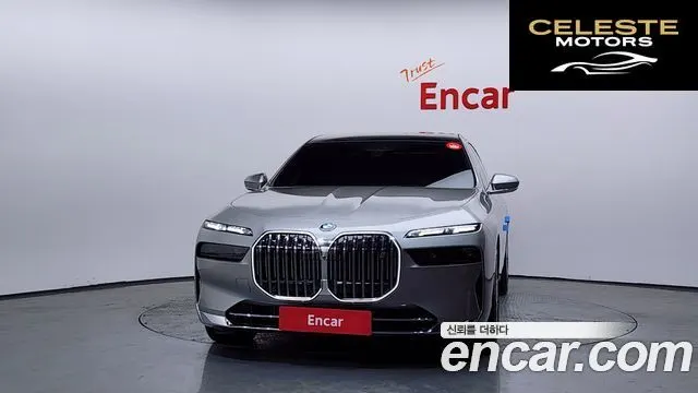 BMW i7 (G70) xDrive 60 Design Pure Excellence 2023 — photo 3 sur 20
