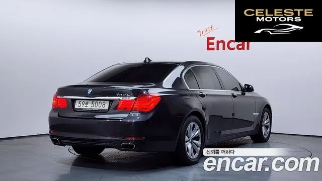 BMW Série 7 (F01) 740Li 2011 — photo 2 sur 26