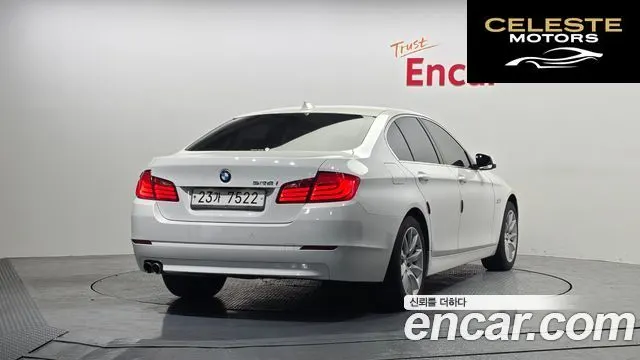 BMW Série 5 (F10) 528i 2013 — photo 2 sur 20