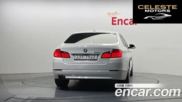 BMW Série 5 (F10) 528i 2013 — photo 4 sur 20