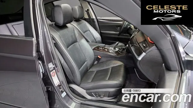 BMW Série 5 (F10) 528i 2013 — photo 12 sur 20