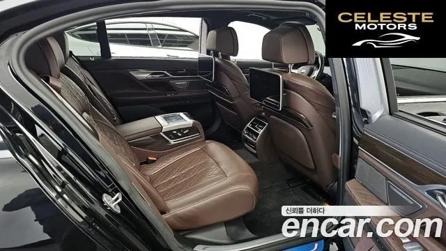 BMW Série 7 (G11) 740Li xDrive Design Pure Excellence 2021 — photo 12 sur 20