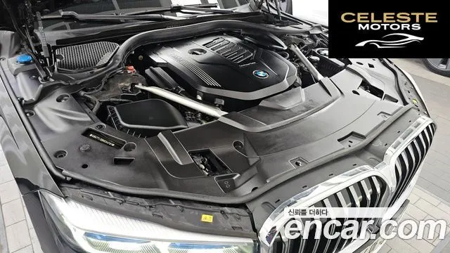BMW Série 7 (G11) 740Li xDrive Design Pure Excellence 2021 — photo 6 sur 20