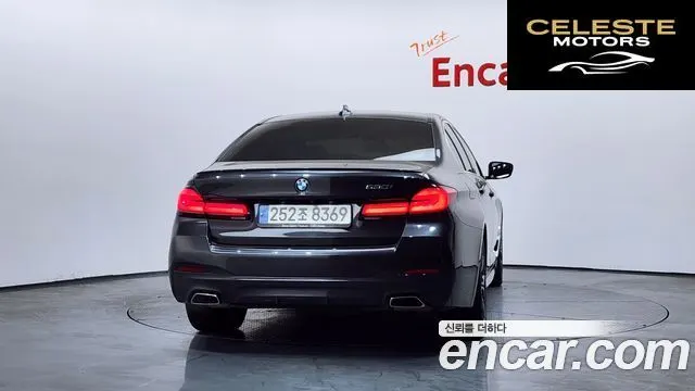 BMW Série 5 (G30) 530i M Sport 2021 — photo 4 sur 20