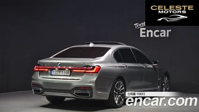BMW Série 7 (G11) 740Li xDrive M Sport 2021 — photo 2 sur 20