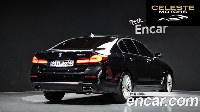 BMW Série 5 (G30) 530e Luxury 2022 — photo 2 sur 20