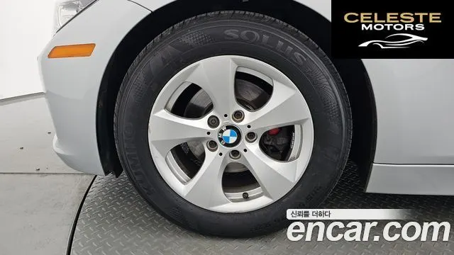 BMW Série 3 (F30) 320d EDEdition 2012 — photo 4 sur 20
