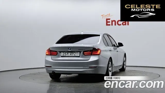 BMW Série 3 (F30) 320d EDEdition 2012 — photo 3 sur 20
