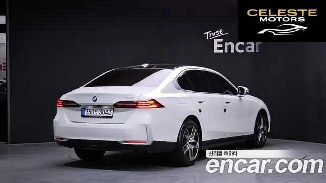 BMW Série 5 (G60) 520i 2025 — photo 2 sur 20