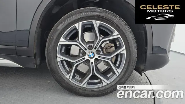 BMW X1 (F48) xDrive 20i xLine 2022 — photo 5 sur 20