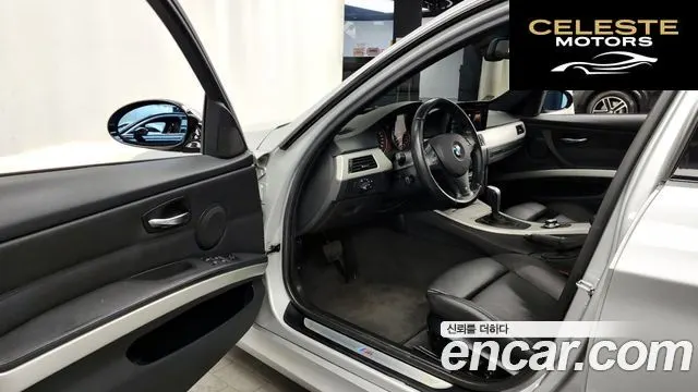 BMW Série 3 (E90) 328i Berline Sport 2007 — photo 10 sur 26