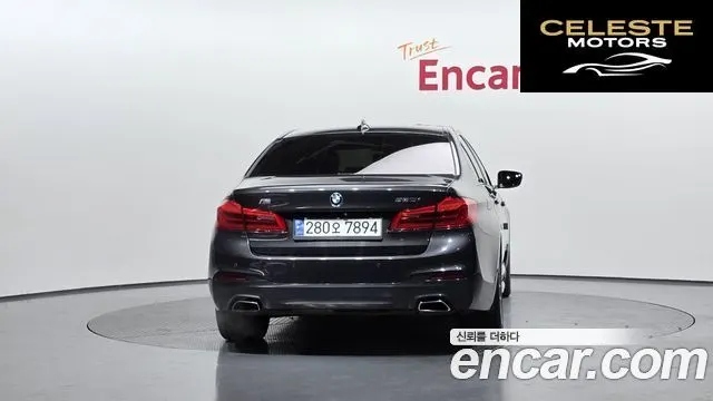 BMW Série 5 (G30) 530i M Sport 2017 — photo 4 sur 20