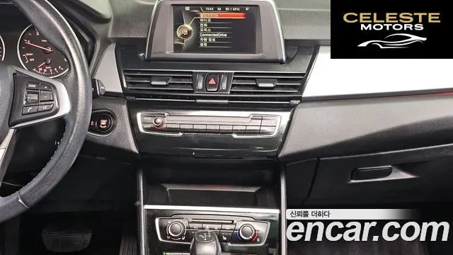 BMW Série 2 Active Tourer (F45) Joy 2016 — photo 14 sur 20