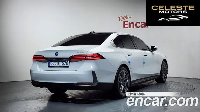 BMW Série 5 (G60) 520i 2024 — photo 2 sur 20