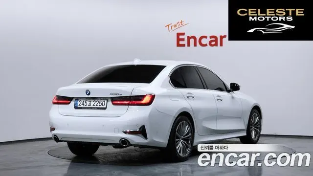 BMW Série 3 (G20) 330e Luxury 2021 — photo 2 sur 20