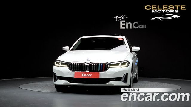 BMW Série 5 (G30) 520i Luxury 2021 — photo 3 sur 20