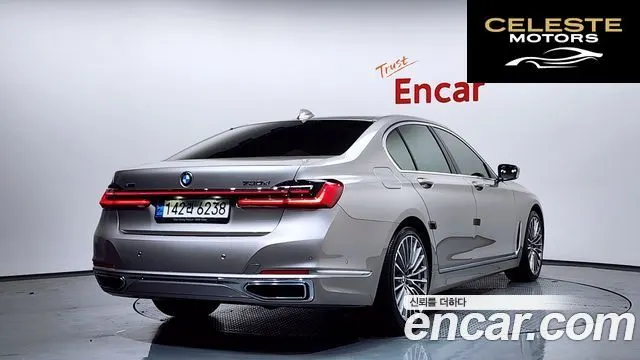 BMW Série 7 (G11) 730d xDrive Design Pure Excellence 2021 — photo 2 sur 20