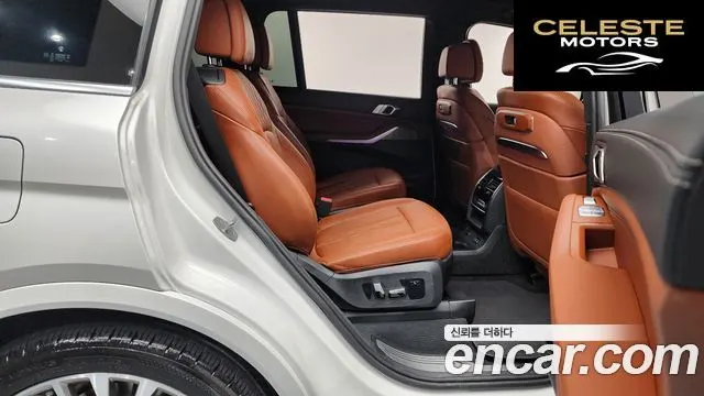 BMW X7 (G07) xDrive 40d Design Pure Excellence 6 places 2023 — photo 11 sur 20