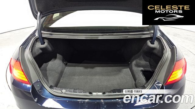 BMW Série 5 (F10) 528i 2012 — photo 20 sur 26