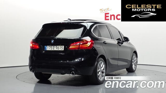 BMW Série 2 Active Tourer (F45) Joy 2019 — photo 2 sur 20