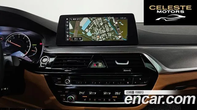 BMW Série 5 (G30) 530i xDrive M Sport 2018 — photo 14 sur 20