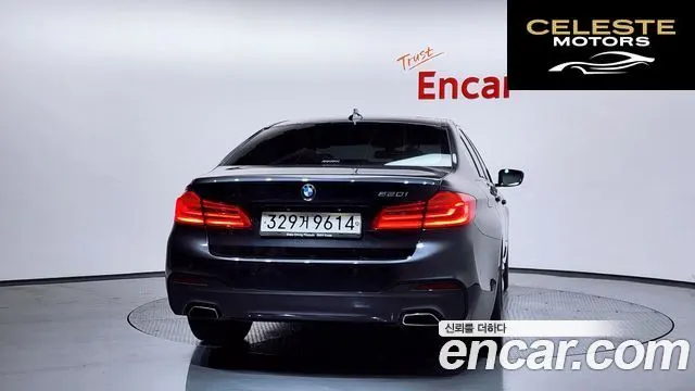 BMW Série 5 (G30) 520i M Sport 2020 — photo 4 sur 20