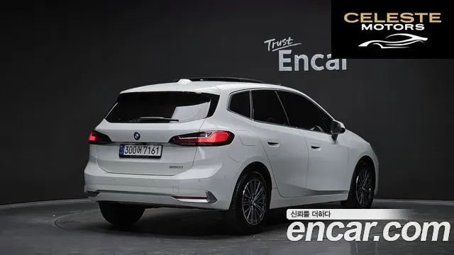 BMW Série 2 Active Tourer (U06) 220i Luxury 2023 — photo 2 sur 20