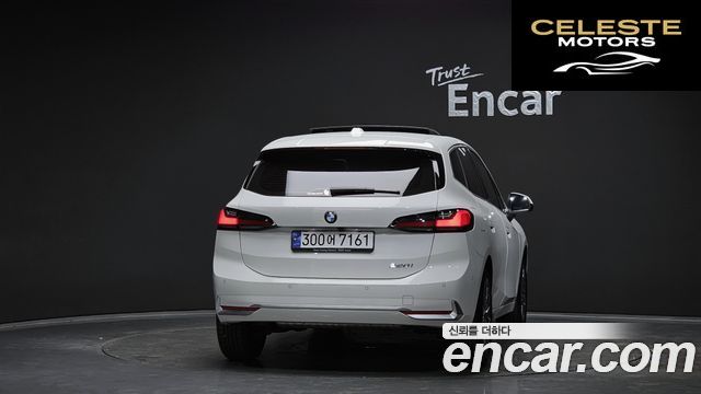 BMW Série 2 Active Tourer (U06) 220i Luxury 2023 — photo 4 sur 20