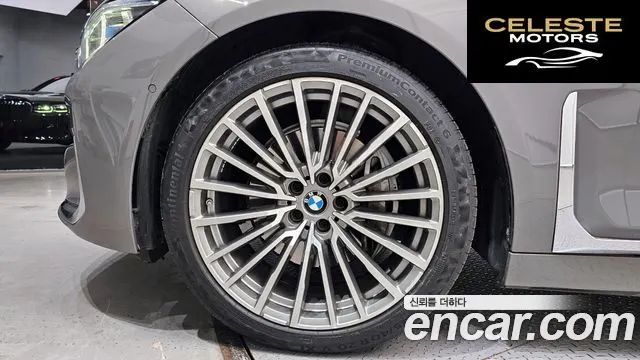 BMW Série 7 (G11) 740Li xDrive Design Pure Excellence 2021 — photo 5 sur 20