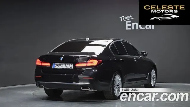 BMW Série 5 (G30) 530i xDrive Luxury 2023 — photo 2 sur 20