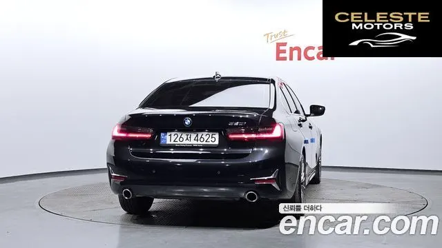 BMW Série 3 (G20) 320i Luxury 2021 — photo 4 sur 20