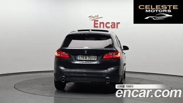 BMW Série 2 Active Tourer (F45) Luxury 2021 — photo 4 sur 20