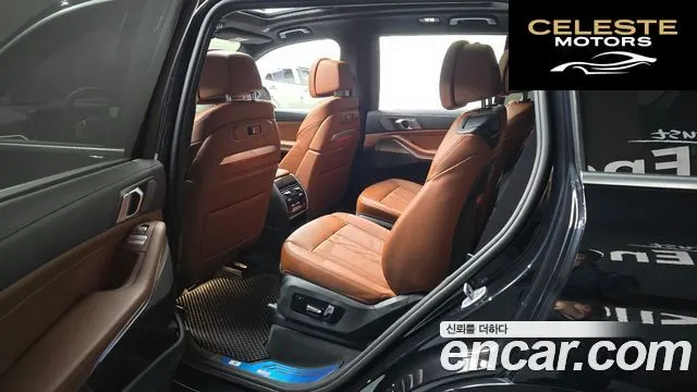 BMW X7 (G07) xDrive 40i Design Pure Excellence 6 places 2025 — photo 11 sur 26