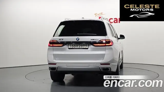 BMW X7 (G07) xDrive 40d Design Pure Excellence 6 places 2023 — photo 4 sur 26